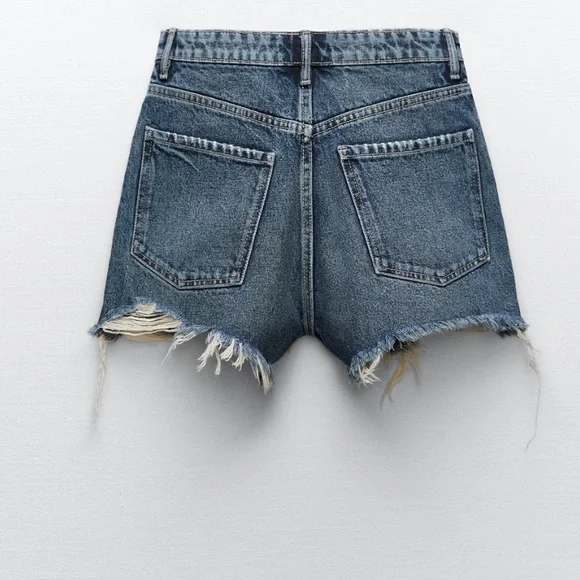 Zara Frayed Hi Rise Denim Shorts - Picture 2 of 4